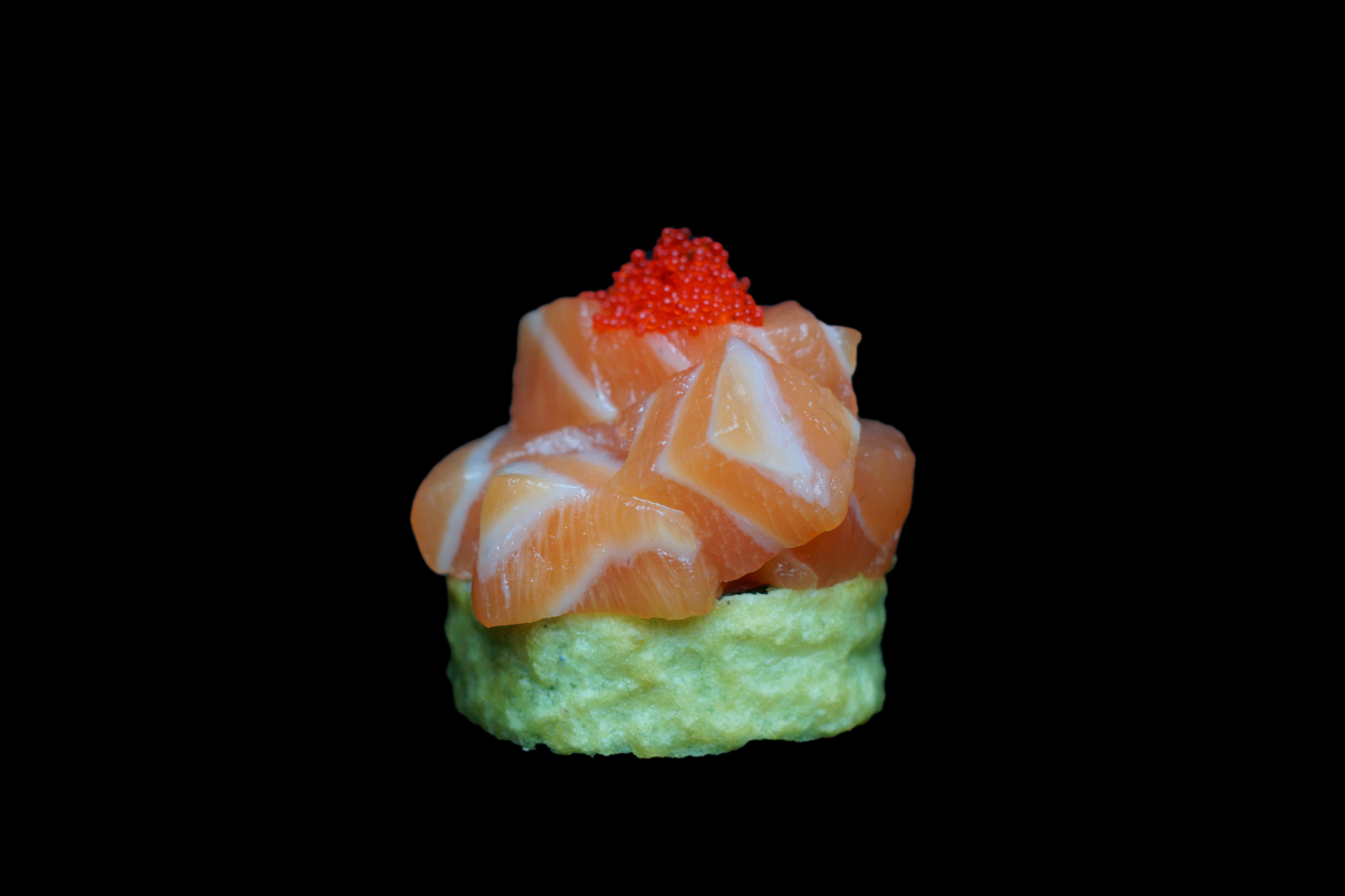 Futomaki SAKE TATAR TEMPURA black Futomaki SAKE TATAR TEMPURA