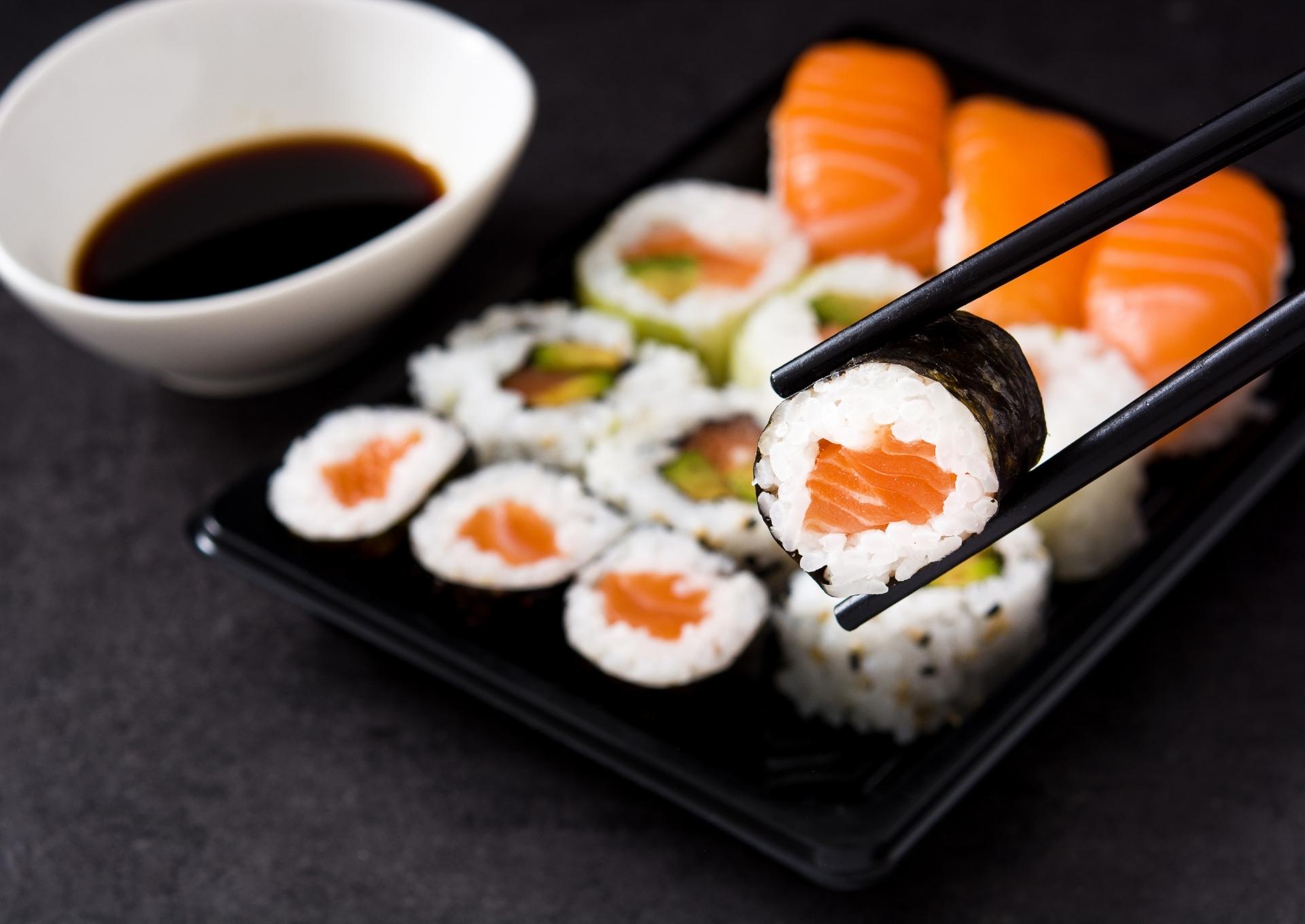 sushi w popkulturze jak japońska potrawa zdobyła świat