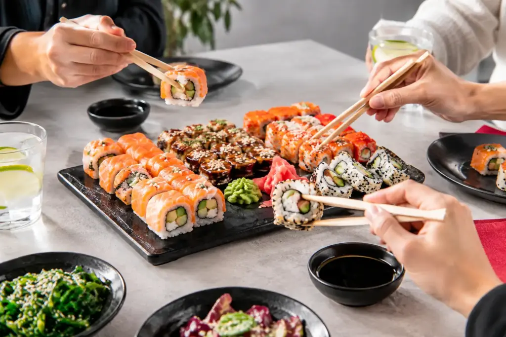 Jak zamówić sushi na grupę bez liczenia rolek?